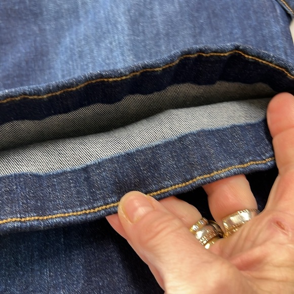 Spanx Dark Wash Pull on Flare Pants HEMMED Size M - Picture 13 of 13